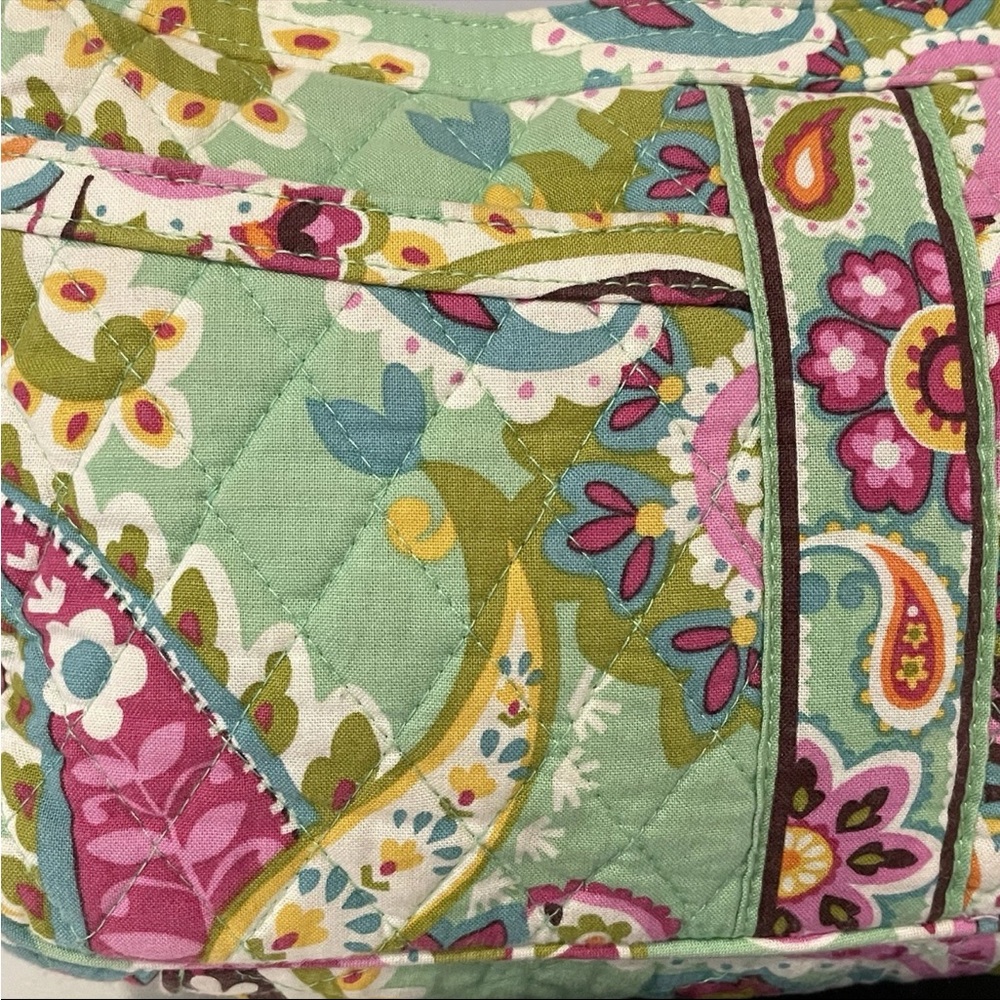 VERA BRADLEY TUTTI FRUITY Shoulder Bag & Matching Wallet Green & Pink Paisley - Picture 8 of 15